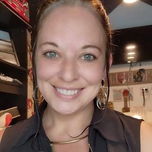 Meet your Posher, Megan